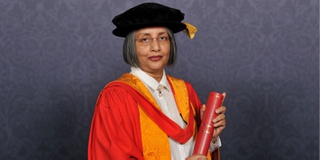 Portrait of Professor Wickramasinghe with her Honorary Award
