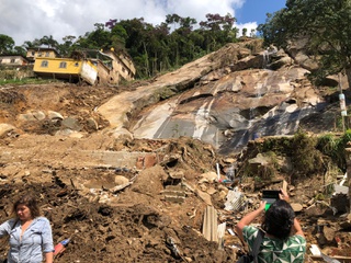 Image taken by Prof. Manuel Fernandes of flooding in Petropolis