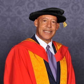 Entrepreneur receives Uni honour