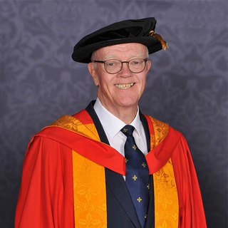 Business leader motors to Uni honour