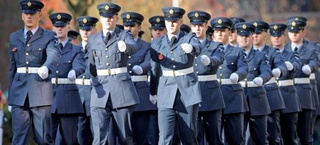 remembrance-sunday-parade-550x250